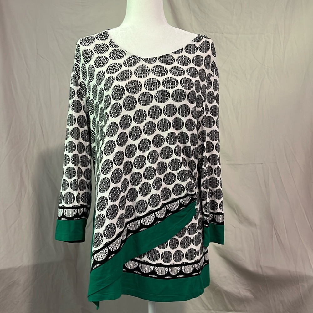 Chicos assymetrical hem spandex blend top Chicos Sz2 (L/12) Black circles